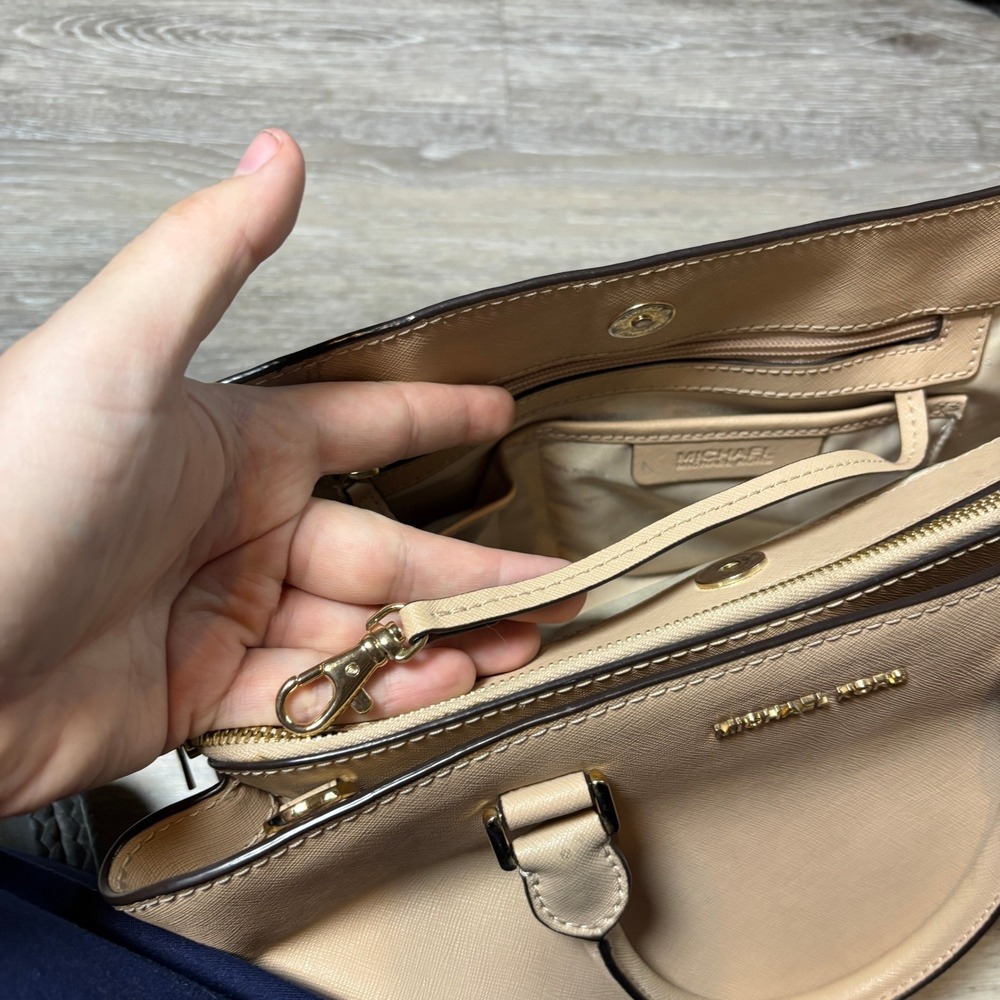 Michael Kors Beige Saffiano Leather Satchel Handbag Gold Hardware Neutral Tote - Picture 14 of 16